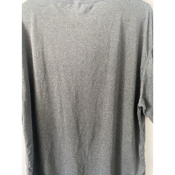 Vuori Tradewind Performance T-Shirt 2.0 Mens XL Grey Heathered Pocket - Picture 6 of 6